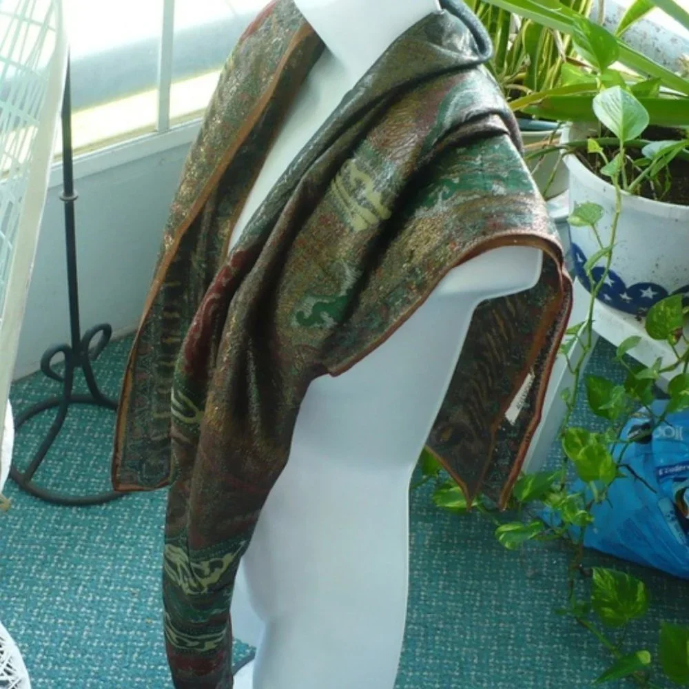 ❤️Oscar de la Renta Paisley Metallic Scarf - Picture 2 of 7
